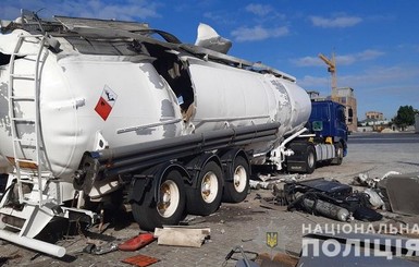 В Киеве взорвалась цистерна для перевозки газа, погиб сварщик