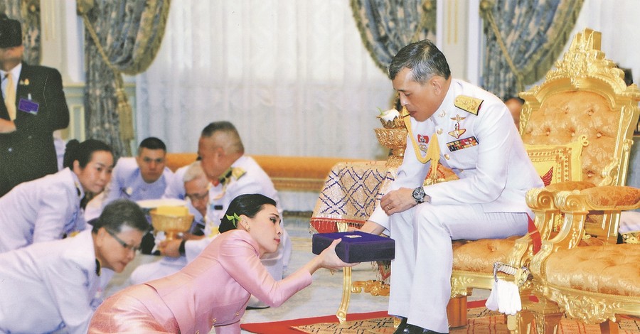Скандальная личная жизнь короля Таиланда: одновременно неисправимый бабник и женоненавистник