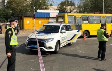 В Киеве маршрутка сбила трех женщин, одна из них погибла на месте