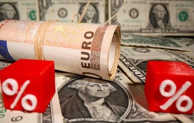 Курс валют на сегодня: доллар вырос, евро - упал