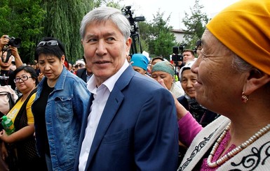 Экс-президента Кыргызстана Атамбаева на свободу выпустил суд, а не сторонники