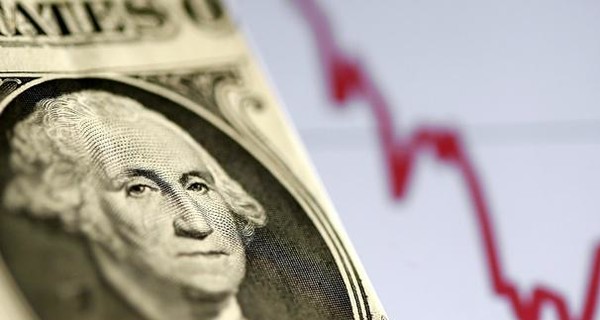 Курс валют на сегодня: доллар упал, евро вырос