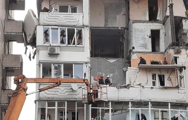 Взрыв на улице Соломии Крушельницкой в Киеве: спасатели начали разбирать завалы 