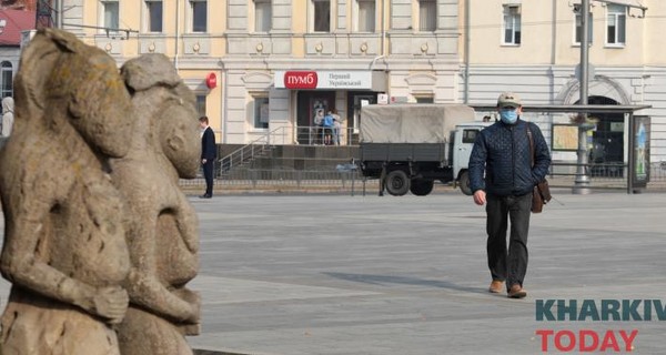 Коронавирусный Харьков: маски не носят, а в больницах не хватает коек и врачей