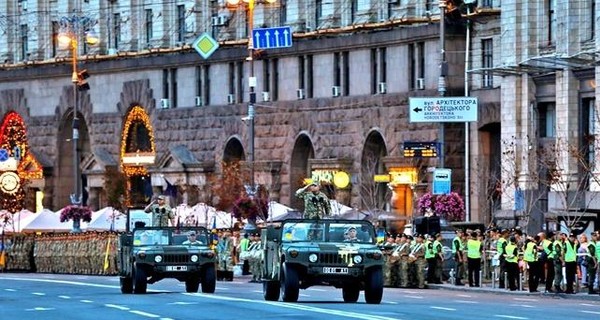 Зеленский в третий год президентства проведет свой первый военный парад