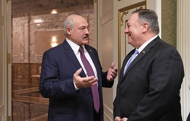 Лукашенко поговорил с Помпео, а посольство США посоветовало своим гражданам в Беларуси запасти еду 