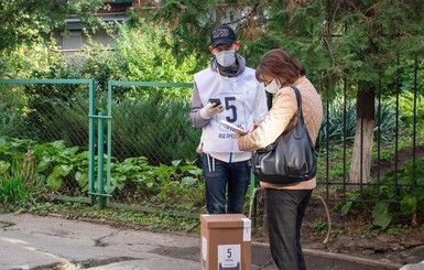 Волонтеры - об опросе Зеленского: Вопрос о Будапештском меморандуме люди не понимают вообще