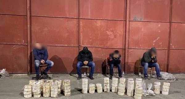 Прокуратура объявила о подозрении израильтянам, которых задержали в Одессе с рекордной партией кокаина