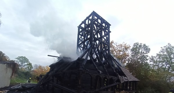 В Чехии сгорела церковь святого Михаила, подаренная Украиной сотню лет назад