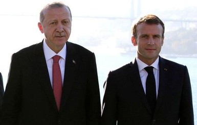 Конфликт Макрона с Эрдоганом перерос в 