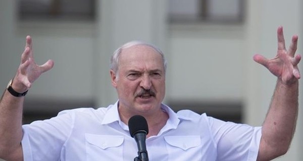 Лукашенко призвал, чтобы в Беларуси не признавали дипломы зарубежных ВУЗов