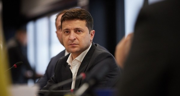 Зеленский ввел в действие экстренное решение СНБО по Конституционному суду