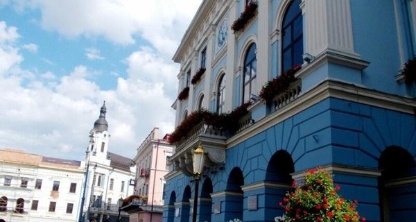 Из-за грубых нарушений и подделки протоколов в Черновцах состоятся перевыборы в городской совет