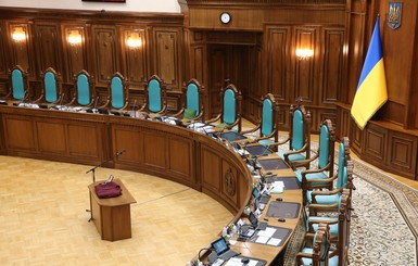 Кандидаты в Конституционный суд: соратница Тимошенко и экс-детский омбудсмен