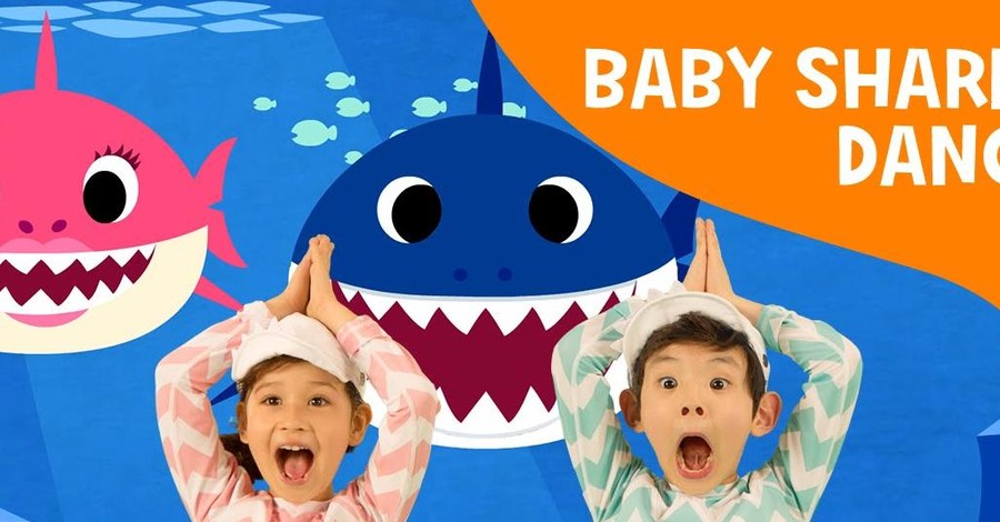 Будь как Baby Shark: как дети звезд фанатеют под песенку о семействе акул