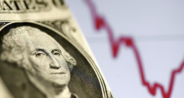 Курс валют на сегодня: евро рухнул, доллар подрос