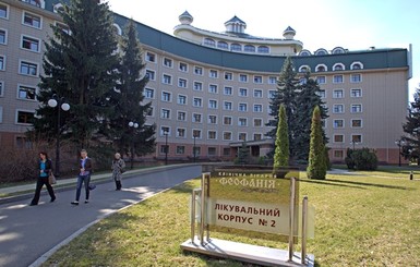 VIP-ковидные: даже 100 тысяч гривен не ускорят госпитализацию