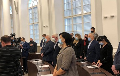 Заседание Львовского городского совета без мэра оставило без шансов “слуг народа”, признались в “ЕС”