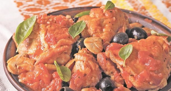 Вкусные рецепты из птицы: цыпленок по-итальянски, окорочка по-нормандски и курочка фахита