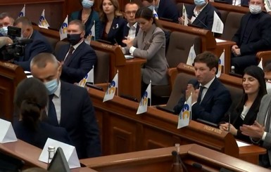 Кличко принес мэрскую присягу избранным киевским депутатам без масок