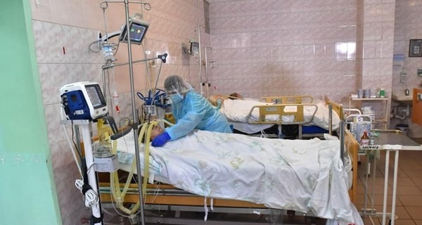 Райсовет не смог уволить главврача больницы в Жолкве, где скончались два пациента