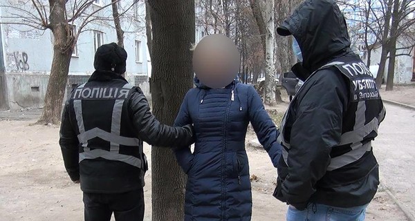 В Запорожье мать сдала 12-летнего сына на 