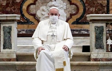 Папа Римский Франциск объявил год массового отпущения грехов в связи с коронавирусом
