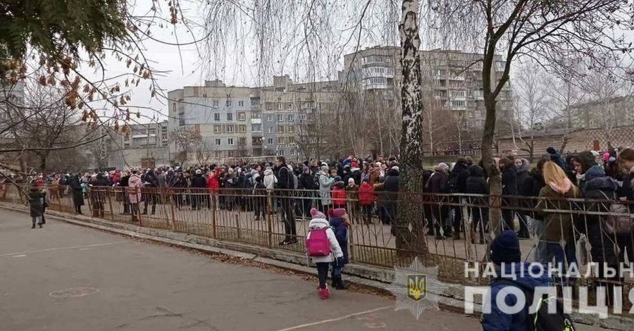 На Львовщине школьник распылил газовый баллончик: пострадали 5 учеников