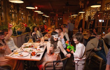 Ляшко заявил, что ресторанам запрещено проводить вечеринки в новогоднюю ночь
