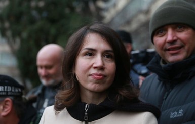 Татьяна Черновол явилась в ГБР: поддержать ее пришли Порошенко, Турчинов и Яценюк