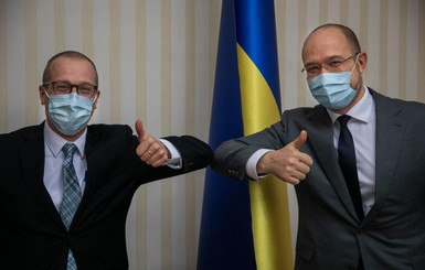Шмыгаль попросил ВОЗ помочь с поставкой вакцины в Украину
