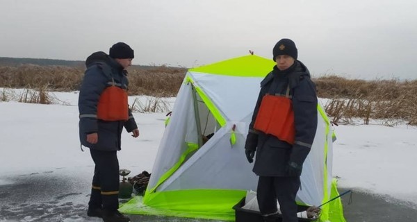 На Харьковщине рыбак решил погреться в палатке и задохнулся