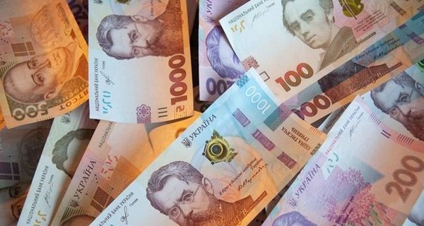Четверть украинских работодателей планируют в 2021-м увеличить зарплаты
