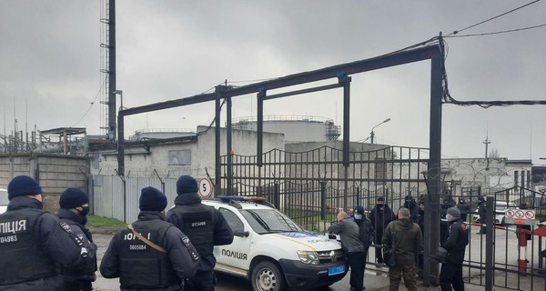 Полиция расследует возможный захват предприятия в Николаеве