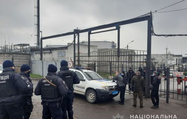 Полиция расследует возможный захват предприятия в Николаеве