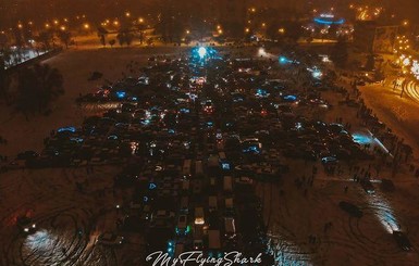 В Харькове создали рекордно большую автоелку
