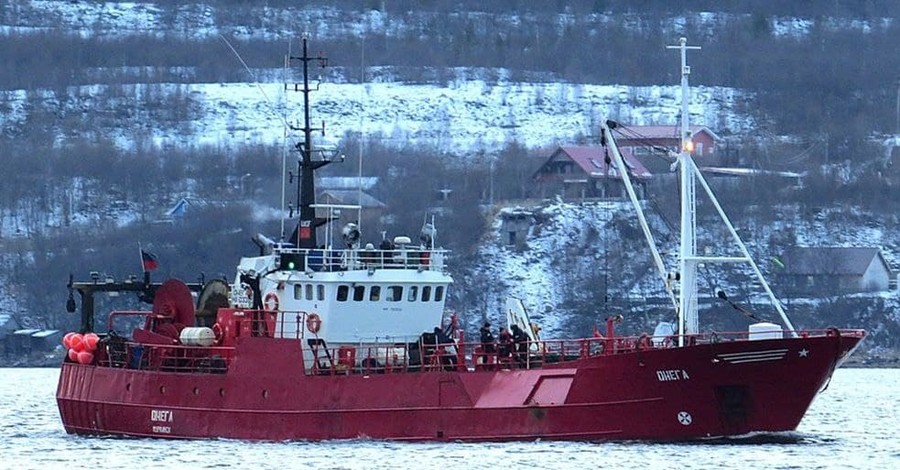 В Баренцевом море затонуло судно, из 19 членов экипажа выжили двое