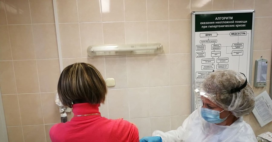 В Беларуси началась массовая вакцинация российской вакциной