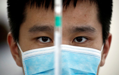 Украина купила китайскую вакцину от коронавируса
