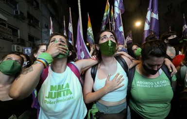 Аргентина узаконила аборты. Решение назвали историческим