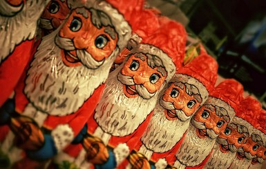 В Минздраве попросили не покупать детям новогодние сладости 