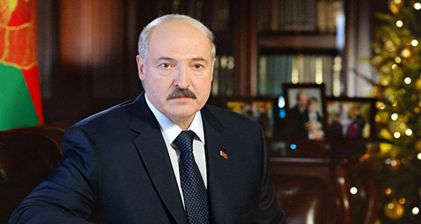 Лукашенко в новогоднюю ночь не пьет - будет дежурным по стране