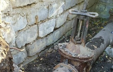 В Донбассе без воды остались 38 тысяч жителей