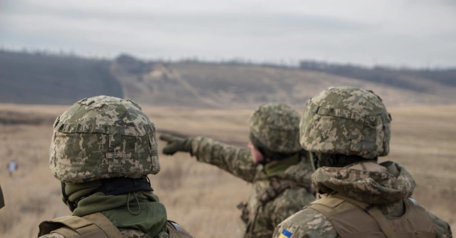 В Рождество украинские военнослужащие открыли ответный огонь на Донбассе
