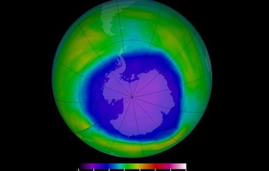Ученые сообщили, что рекордная озоновая дыра над Антарктидой затянулась