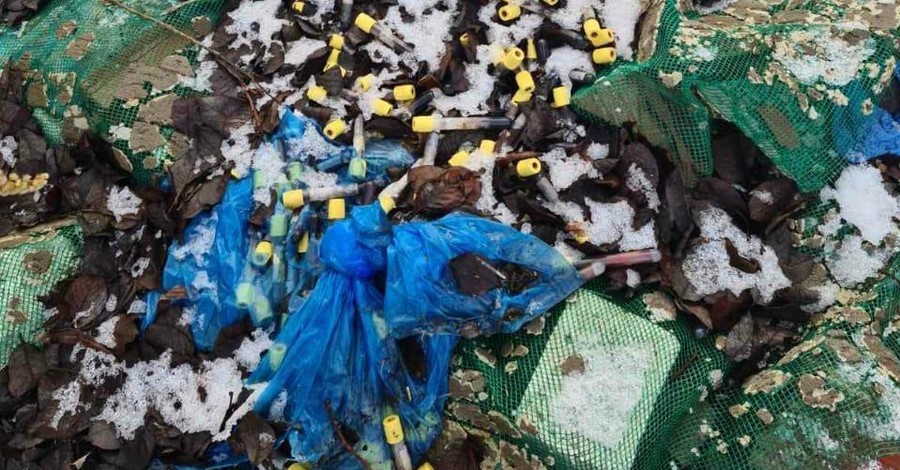 Во Львовской области обнаружили свалку медицинских отходов