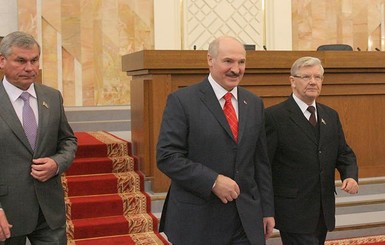 Лукашенко хочет помириться с Украиной