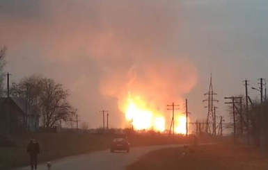 Мощный взрыв под Полтавой: горит магистральный газопровод Уренгой-Помары-Ужгород