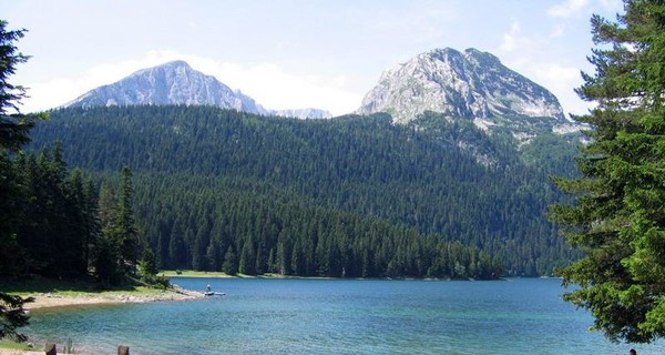 Черногория отменила обязательное тестирование на коронавирус для туристов