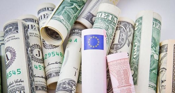 Курс валют на сегодня: доллар выше 28, евро выше 34